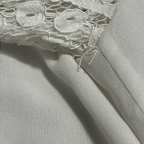 ⭐️ WHBM White Lace Blouse with Sheer Overlay ⭐️ - Picture 14 of 15